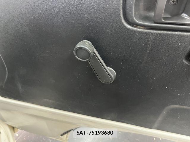 Daihatsu HIJET TRUCK 2018-01 7219502-16