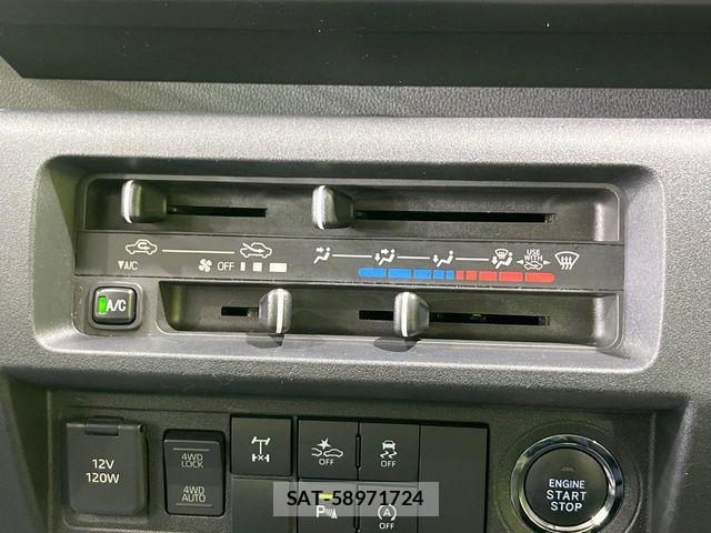Daihatsu HIJET TRUCK 2024-12 7219507-8