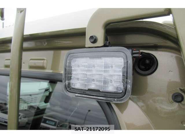 Daihatsu HIJET TRUCK 2025-10 7219511-12