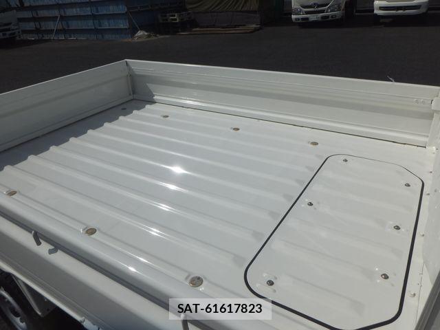 Daihatsu HIJET TRUCK 2020-10 7219503-9