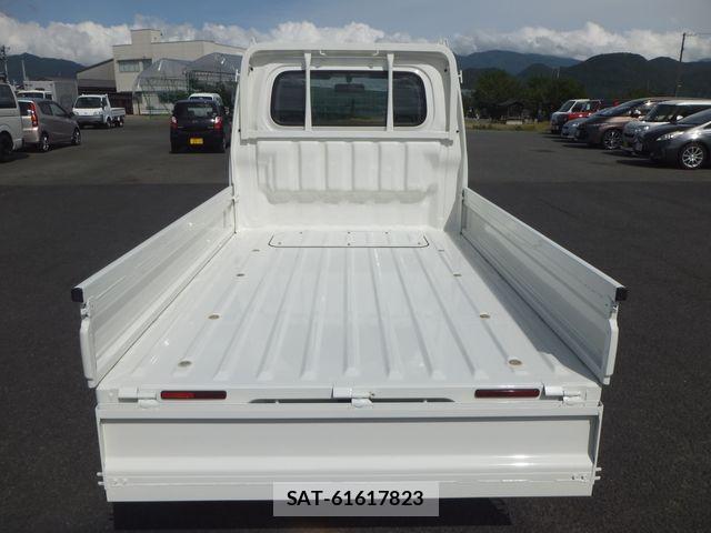 Daihatsu HIJET TRUCK 2020-10 7219503-7