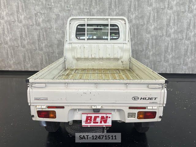 Daihatsu HIJET TRUCK 2018-01 7219501-17