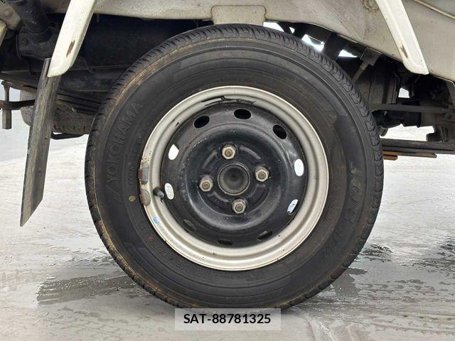 Daihatsu HIJET TRUCK 2004-05 7327463-21