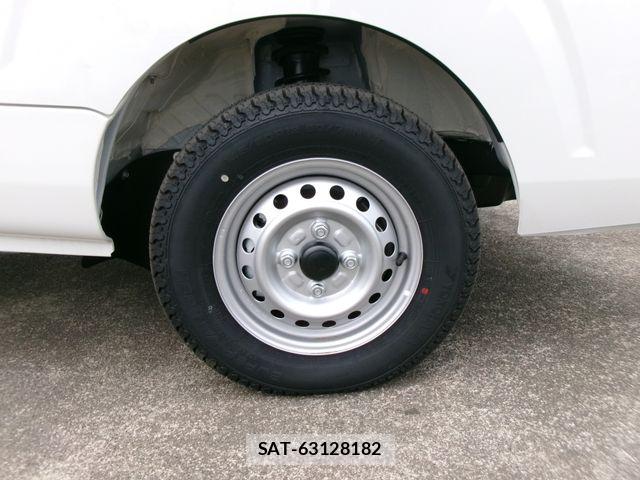 Daihatsu HIJET TRUCK 2026-01 7327446-9