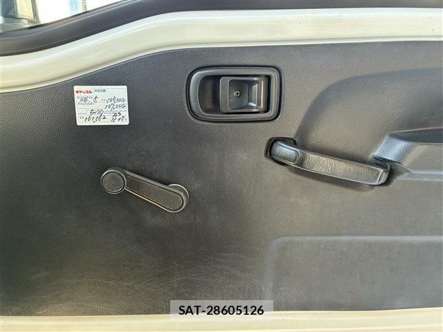 Daihatsu HIJET TRUCK 2017-06 7327453-12