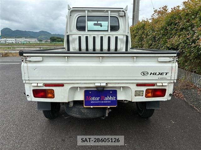 Daihatsu HIJET TRUCK 2017-06 7327453-4