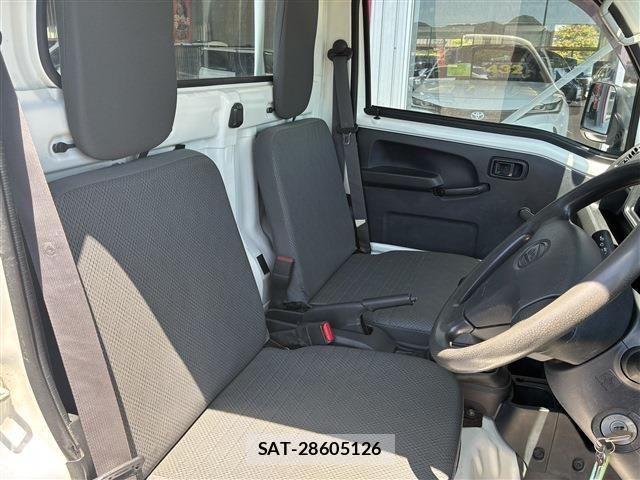 Daihatsu HIJET TRUCK 2017-06 7327453-7