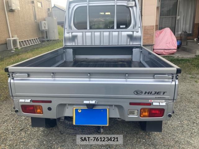Daihatsu HIJET TRUCK 2020-10 7327452-3