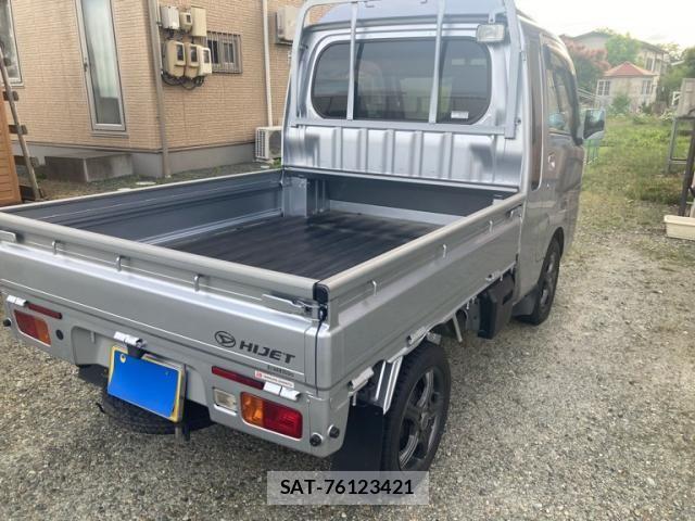 Daihatsu HIJET TRUCK 2020-10 7327452-4