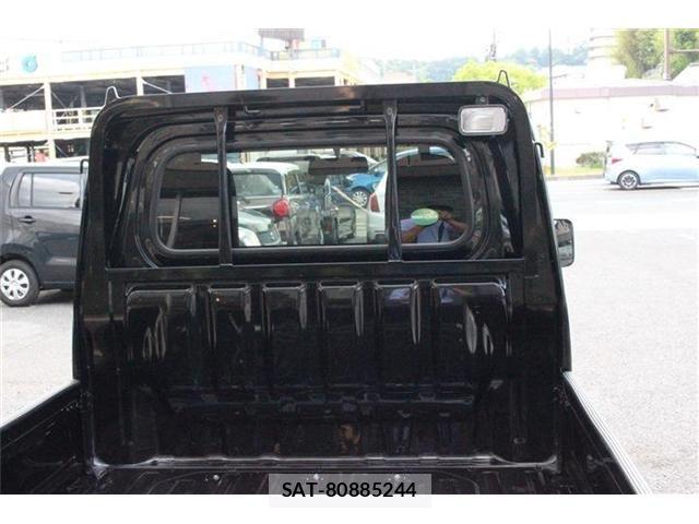 Daihatsu HIJET TRUCK 2017-04 7327451-12