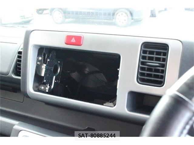 Daihatsu HIJET TRUCK 2017-04 7327451-27
