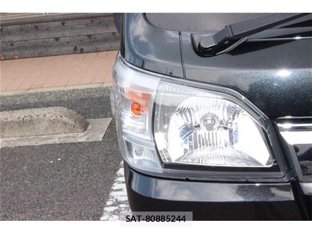 Daihatsu HIJET TRUCK 2017-04 7327451-3