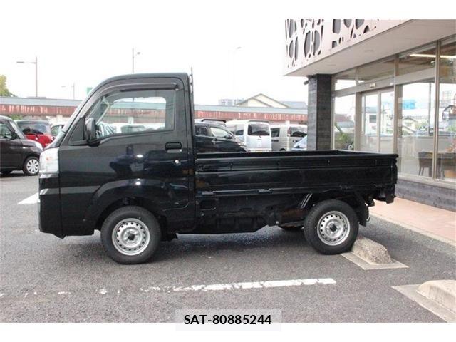 Daihatsu HIJET TRUCK 2017-04 7327451-8