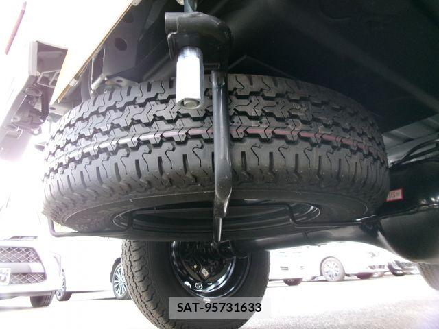 Daihatsu HIJET TRUCK 2025-10 7358072-25