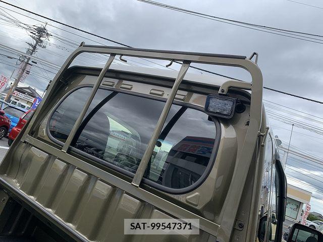 Daihatsu HIJET TRUCK 2023-04 7358074-25