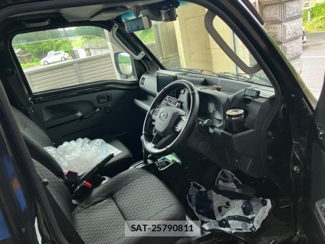 Daihatsu HIJET TRUCK 2024-09 7358065-12