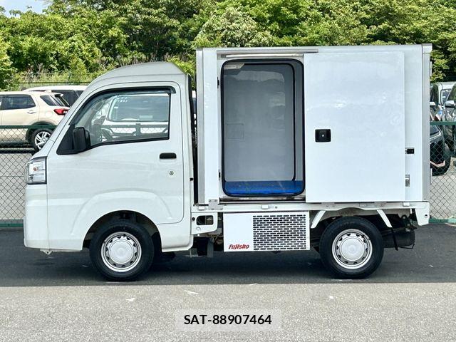 Daihatsu HIJET TRUCK 2021-03 7454743-8