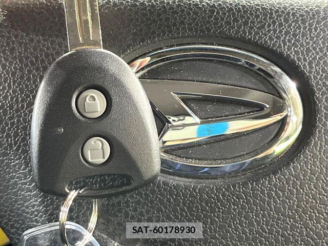 Daihatsu HIJET TRUCK 2020-06 7616985-4