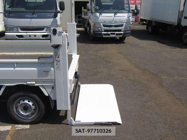Daihatsu HIJET TRUCK 2019-05 7724042-9
