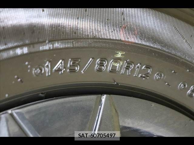 Daihatsu HIJET TRUCK 2022-02 7724037-24