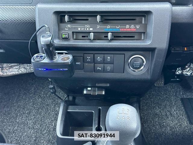 Daihatsu HIJET TRUCK 2024-04 7785527-25