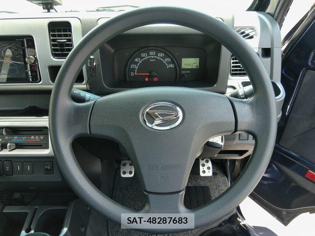 Daihatsu HIJET TRUCK 2017-01 7962001-14