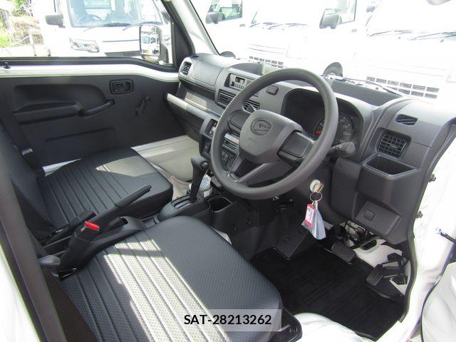 Daihatsu HIJET TRUCK 2026-04 8035941-9
