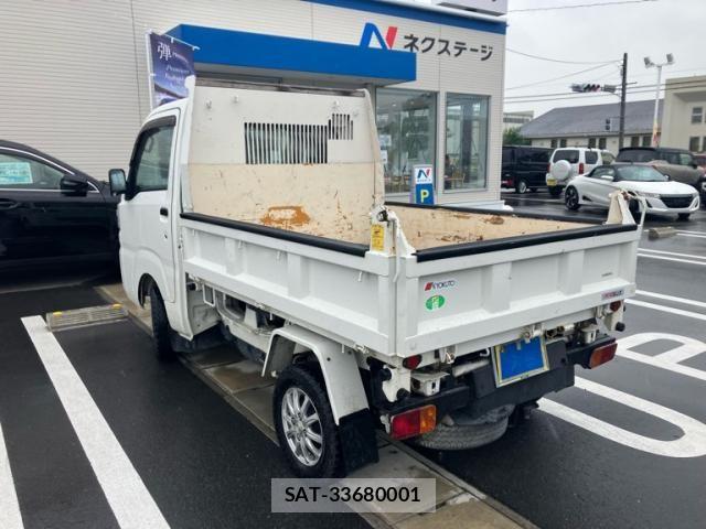 Daihatsu HIJET TRUCK 2016-08 8035949-4