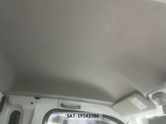 Daihatsu HIJET TRUCK 2018-08 8035948-7
