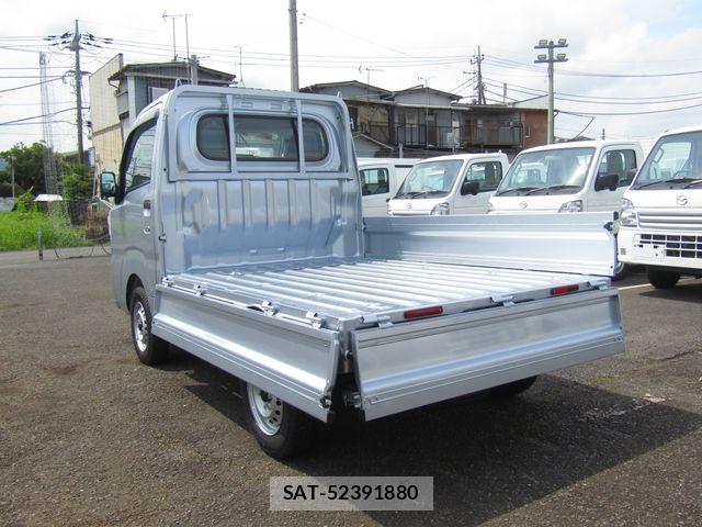 Daihatsu HIJET TRUCK 2026-04 8035938-7