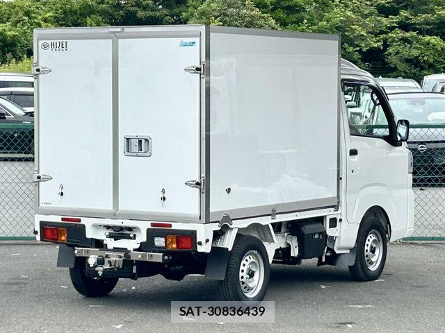 Daihatsu HIJET TRUCK 2026-01 8035934-2
