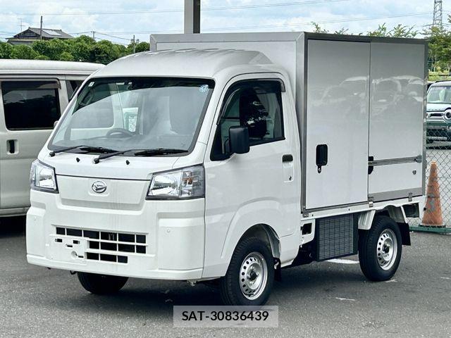 Daihatsu HIJET TRUCK 2026-01 8035934-5