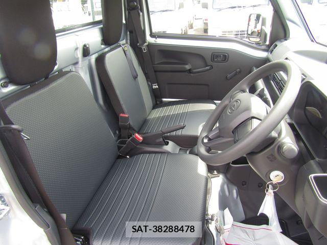 Daihatsu HIJET TRUCK 2026-04 8035944-16