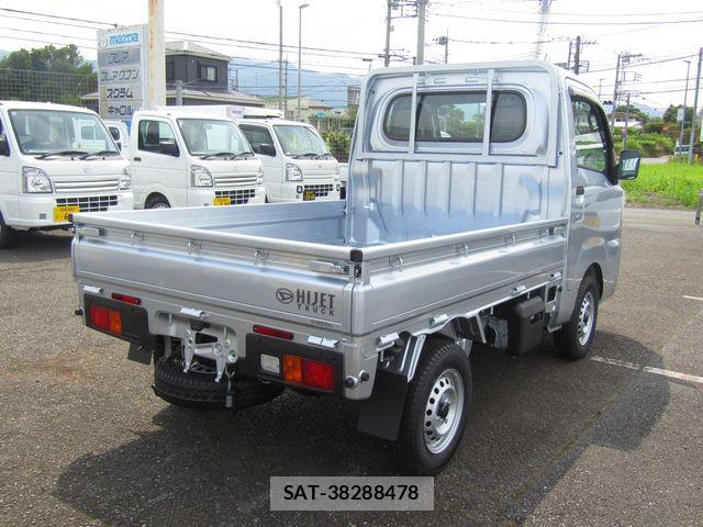Daihatsu HIJET TRUCK 2026-04 8035944-4