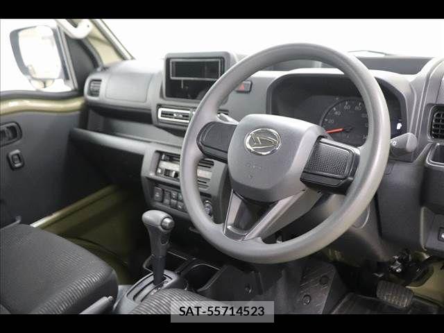 Daihatsu HIJET TRUCK 2022-02 8073994-1