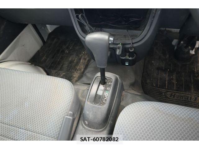Daihatsu HIJET TRUCK 2011-06 8073998-12