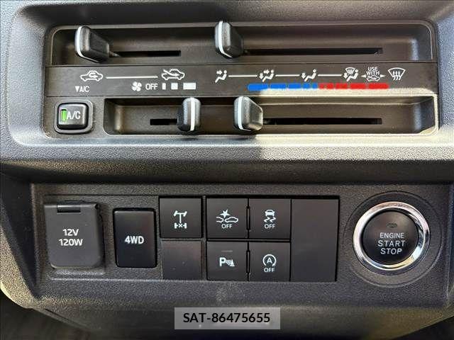 Daihatsu HIJET TRUCK 2022-11 8073995-7