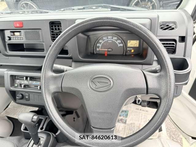 Daihatsu HIJET TRUCK 2018-10 8073996-19