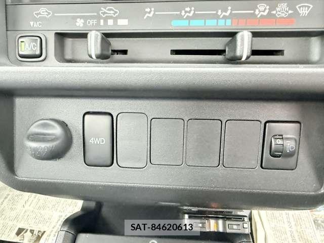 Daihatsu HIJET TRUCK 2018-10 8073996-24