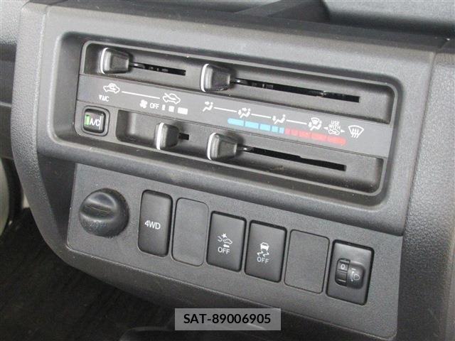 Daihatsu HIJET TRUCK 2019-01 8099573-5