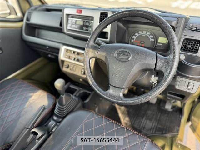 Daihatsu HIJET TRUCK 2018-06 8207840-1