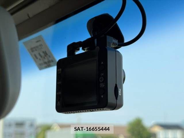 Daihatsu HIJET TRUCK 2018-06 8207840-26
