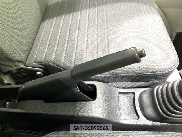 Daihatsu HIJET TRUCK 2017-02 8207842-17