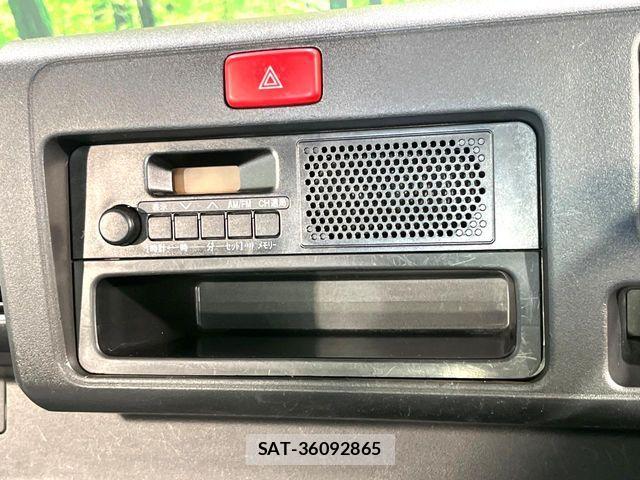 Daihatsu HIJET TRUCK 2017-02 8207842-3