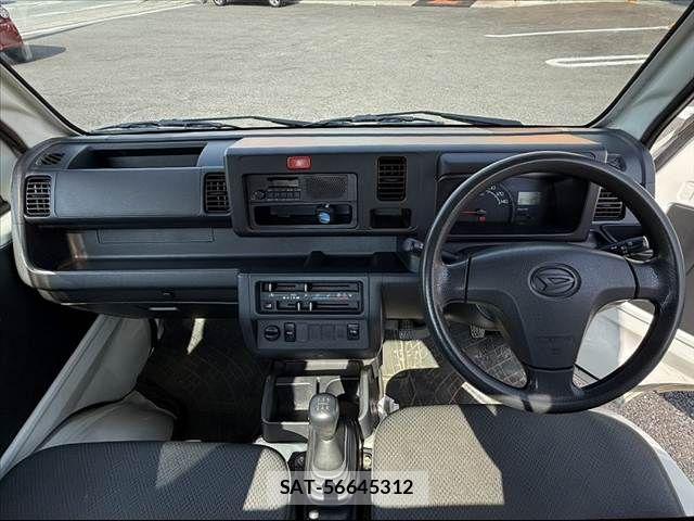 Daihatsu HIJET TRUCK 2015-02 8207844-1