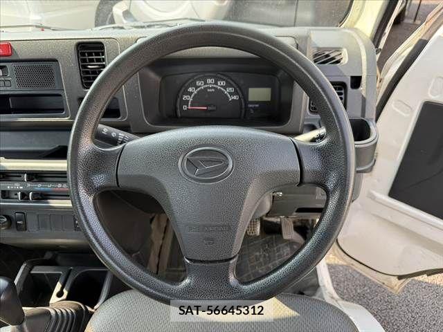 Daihatsu HIJET TRUCK 2015-02 8207844-3