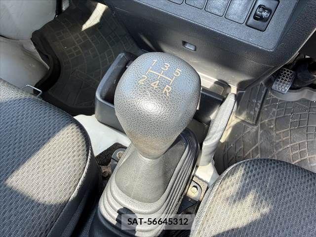 Daihatsu HIJET TRUCK 2015-02 8207844-4