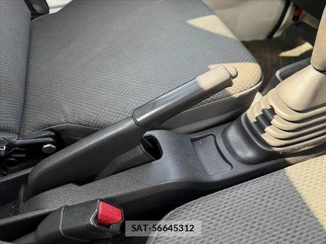 Daihatsu HIJET TRUCK 2015-02 8207844-5