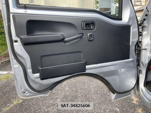 Daihatsu HIJET TRUCK 2018-11 8207841-12