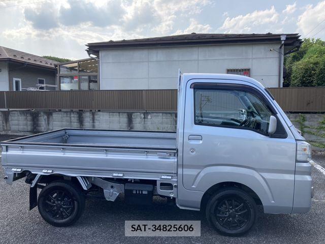 Daihatsu HIJET TRUCK 2018-11 8207841-4